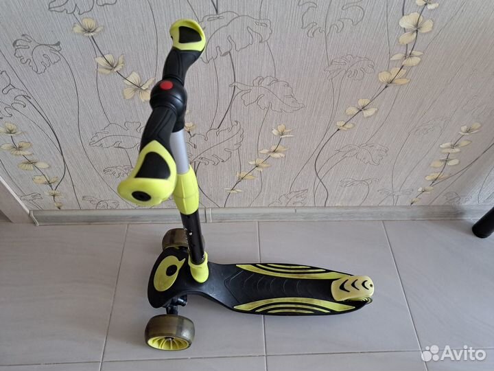 Самокат детский на рост 110 -128