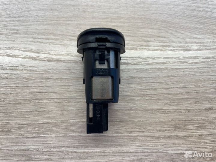 Розетка LADA X-Ray