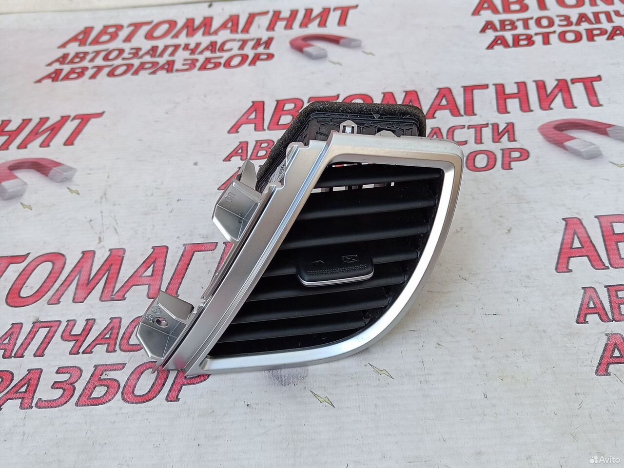 Дефлектор воздуховода правый Киа Селтос