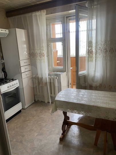 2-к. квартира, 49 м², 5/5 эт.