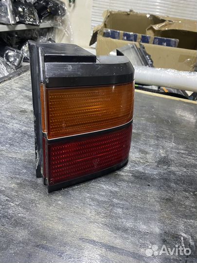 Фонарь задний правый Volkswagen passat b3