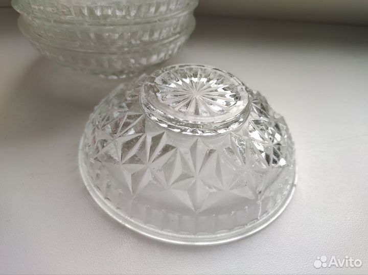 Розетки блюдца