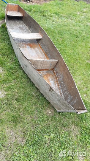 Лодка алюминивая