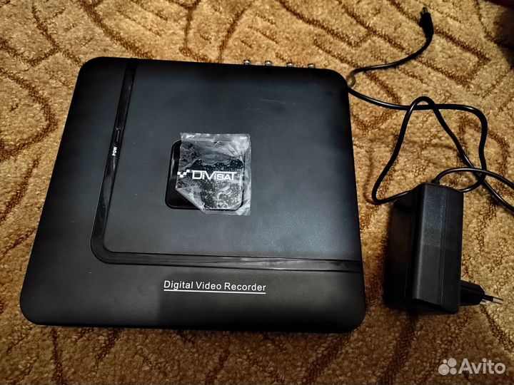 Регистратор для видеонаблюдения на 8 камер