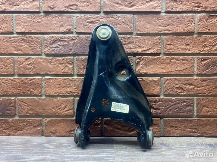 Рычаг передний левый LADA Largus X-Ray Logan 2