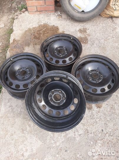 Диски штампы на VAG R16 5x112 и колпаки