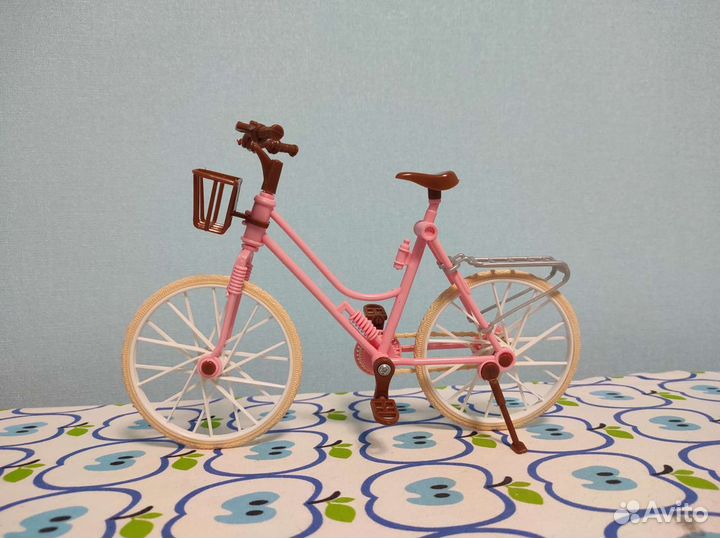 Велосипед и обувь Барби