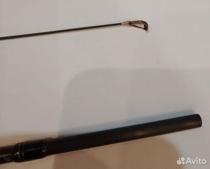 Продаю спиннинг с катушкой