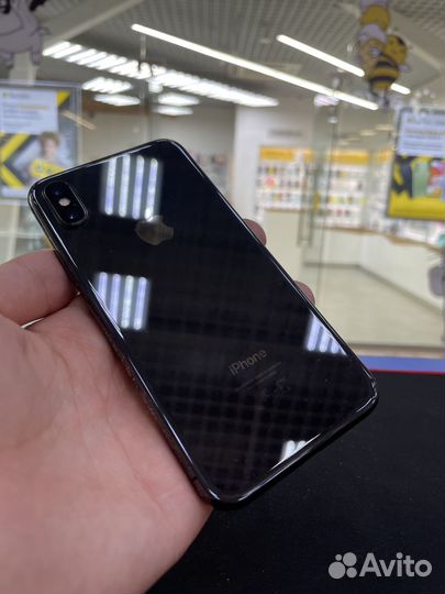 iPhone X, 64 ГБ