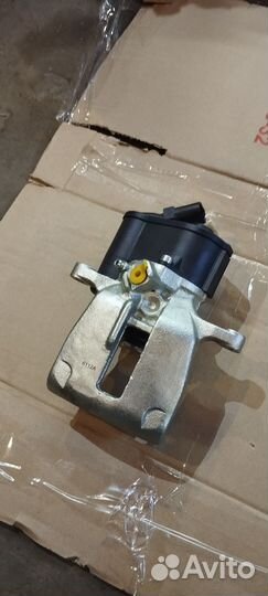 Суппорт тормозной задний правый Audi Q3