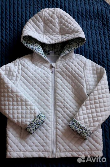 Куртка стеганная для девочки 104, 110