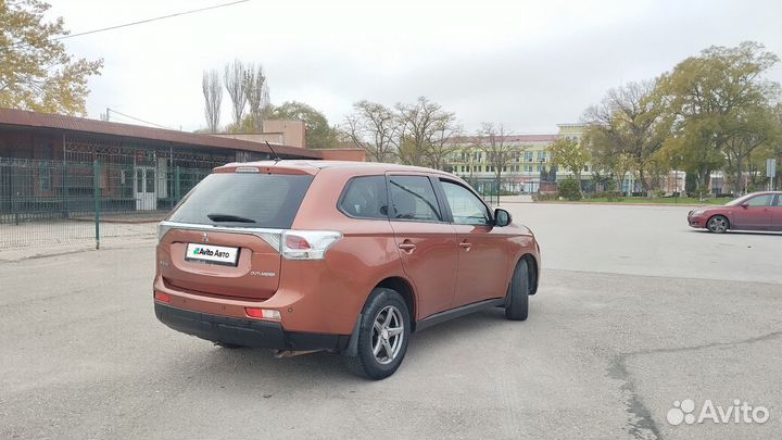 Mitsubishi Outlander 2.0 CVT, 2012, 121 900 км