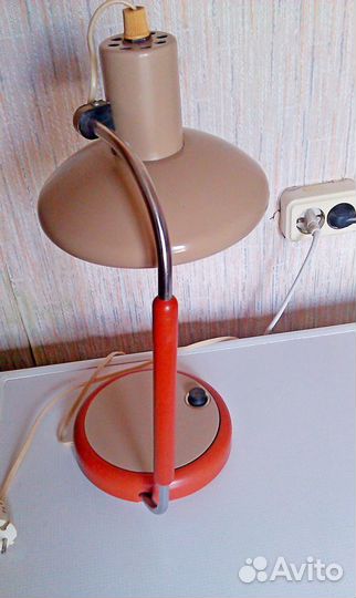 Винтажная настольная лампа