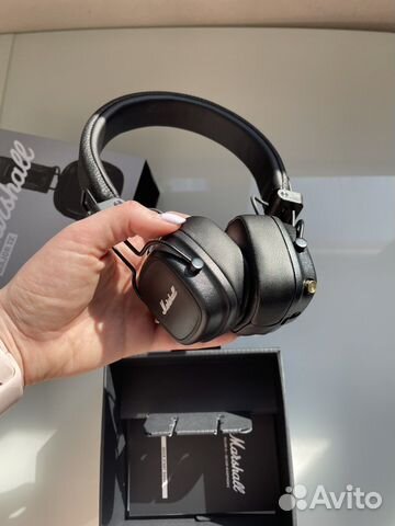 Беспроводные наушники Marshall M4