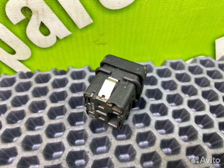 Кнопка центрального замка Bmw 5-Series E39