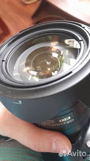 Объектив Nikon 18-200