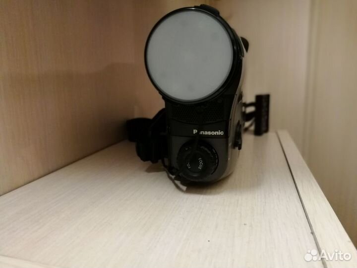 Продаю видеокамеру Panasonic RX 7