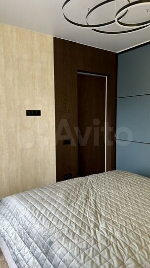 4-к. квартира, 82 м², 2/12 эт.