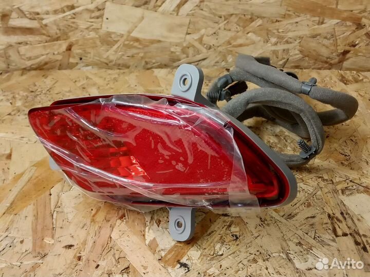 Задний правый фонарь в бампер Kia Venga