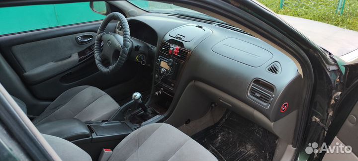Nissan Maxima 2.0 МТ, 2001, 267 000 км