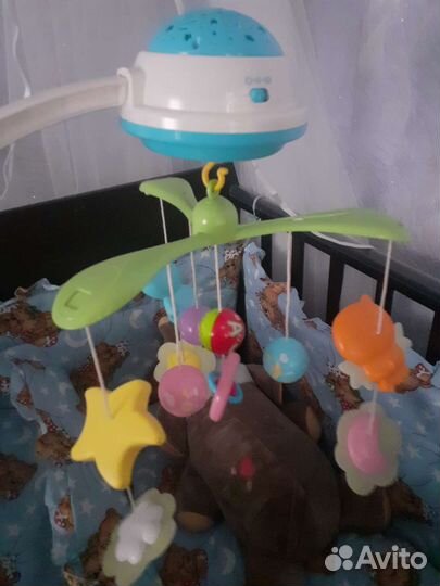Мобиль в кроватку музыкальный