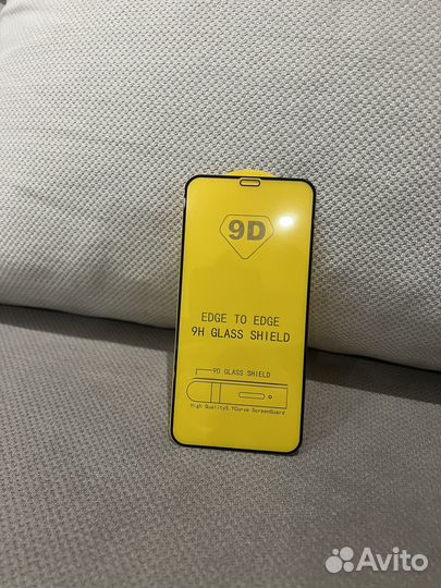 Защитное стекло iPhone 11