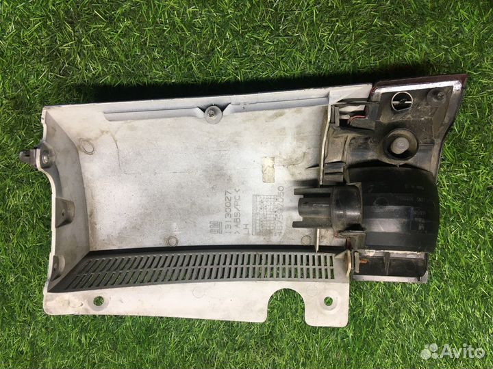 Задний левый противотуманный фонарь Opel Meriva A