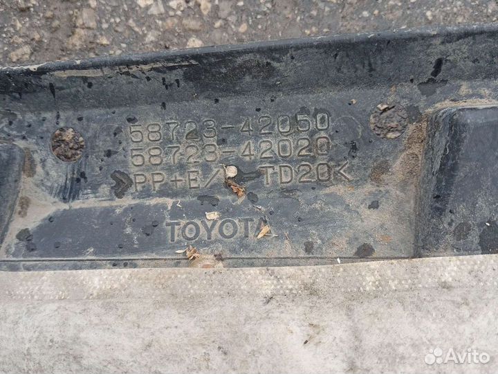 Пыльник заднего бампера Toyota Rav4 xa40 12-19г