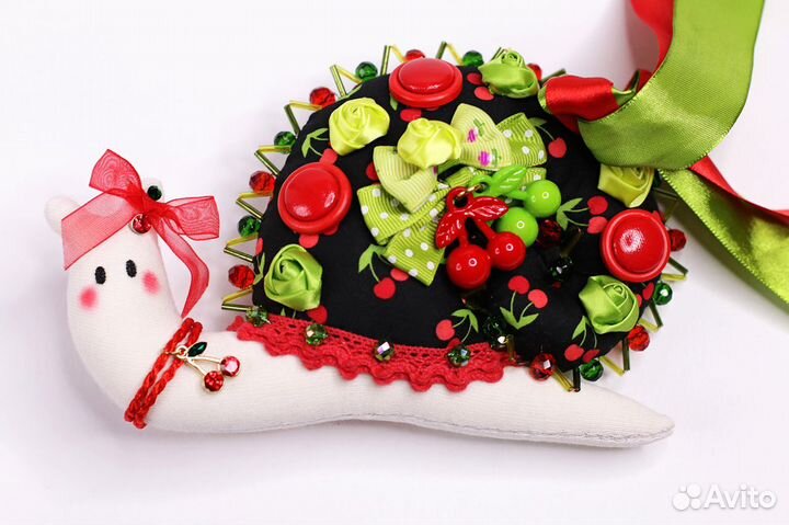 Игрушка улитка из ткани Вишневая леди