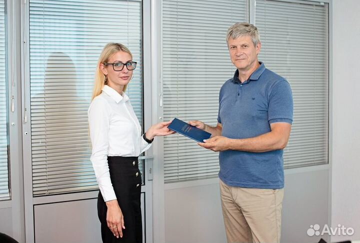 Корочки, свидетельства на младшую мед. сестру