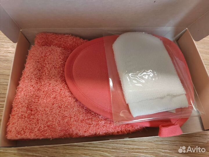 Набор для ухода за кожей и лица и декольте Гриней