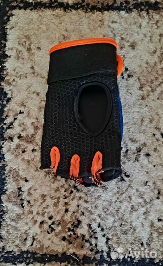 Перчатка для хоккея на траве (TK)