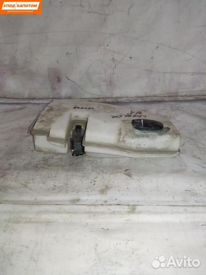 Бачок омывателя передний Renault Sandero