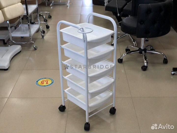 Тележка парикмахерская