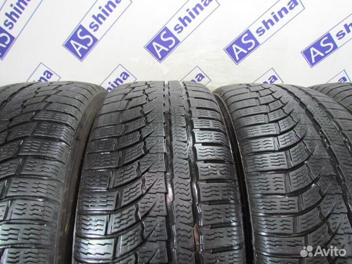 Nokian Tyres WR A4 225/55 R17 97P
