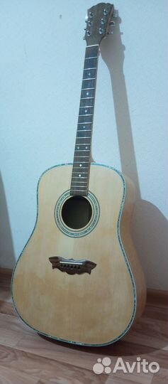 Акустическая гитара yamaha
