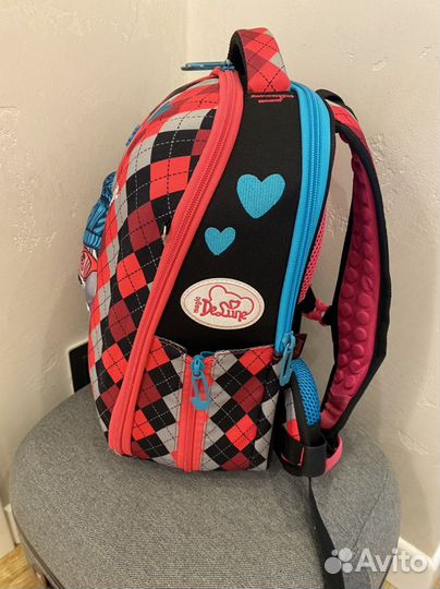 Рюкзак школьный с ортопедической спинкой