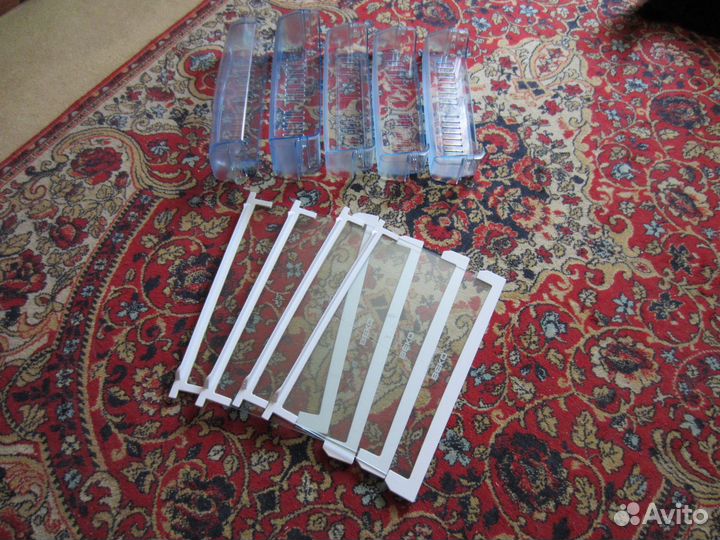 Лотки балконы и полки в холодильник beko