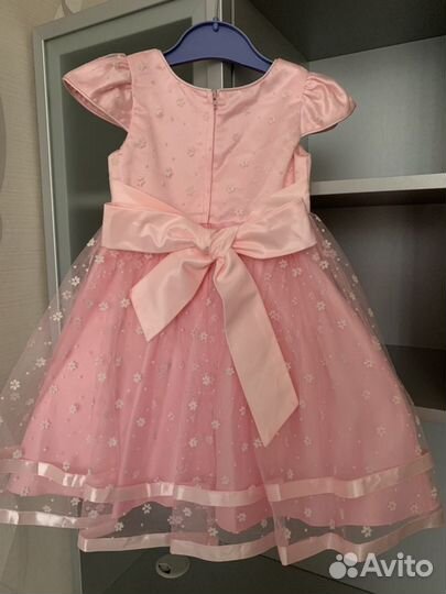 Платье праздничное