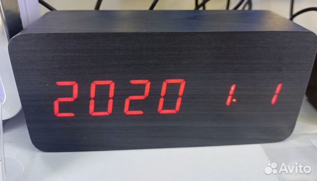 Часы настольные VST-862-1 крас.цифры, чер.корпус