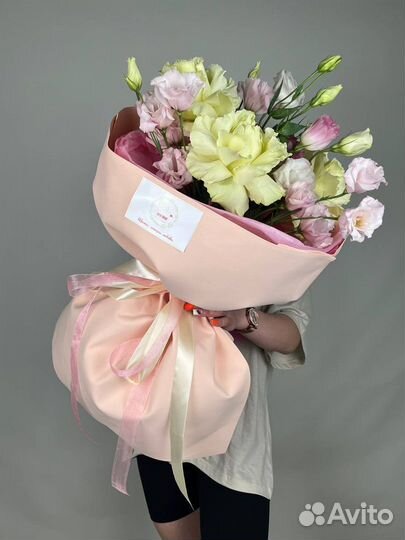Букет для девушки цвет под заказ