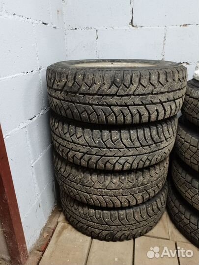 Колеса зимние шипованные