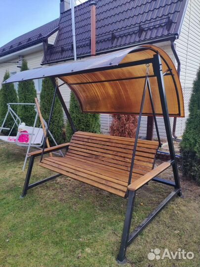 Качели уличные