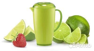 Кувшин и набор приборов из пластика