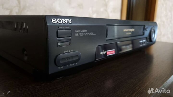 Видеомагнитофон Sony SLV-E780