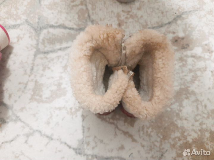 Сапожки для девочки 24