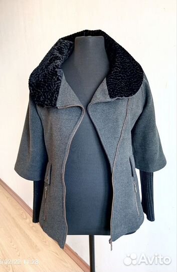Пальто женское 46разм, укороченное Турция