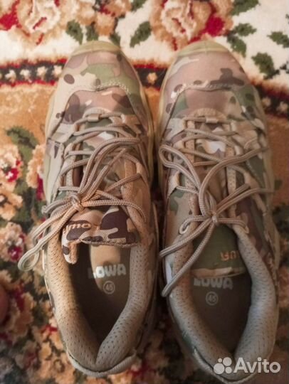 Тактические кроссовки lowa