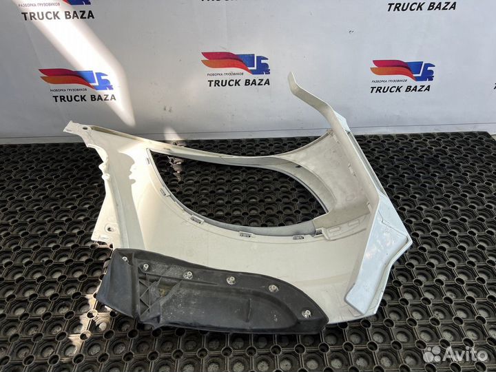 Облицовка фары левой Daf XF106