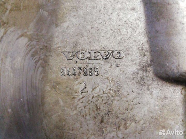 Volvo s 40 B4164S термостат в сборе